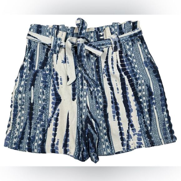 QED London High Waisted Navy Blue Embroidered Woven Shorts - Picture 2 of 9